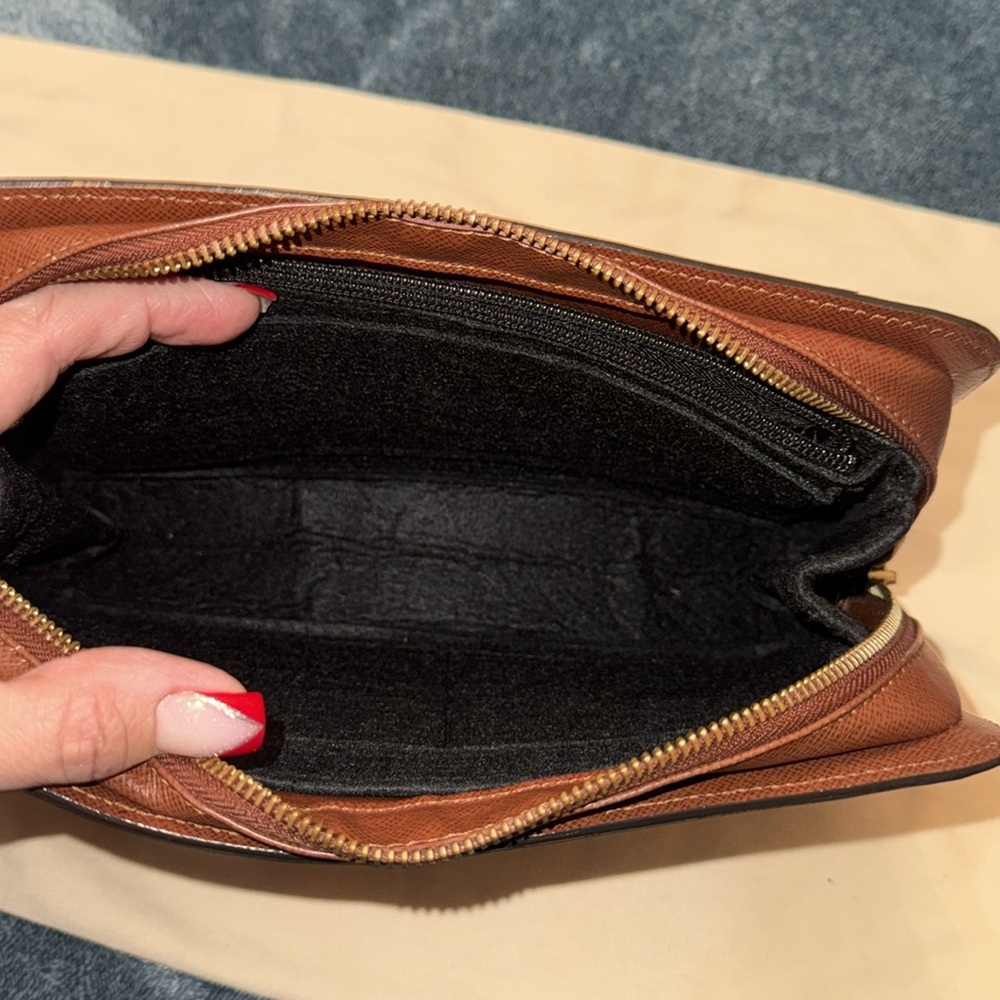 LV Wristlet Vintage EUC no rust no peeling! - Picture 7 of 8